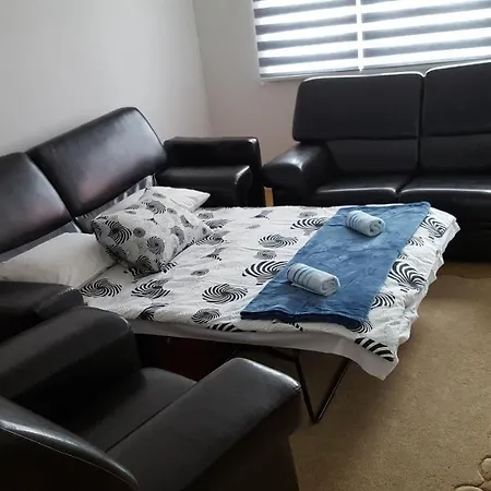 Apartment Haka Apartman *