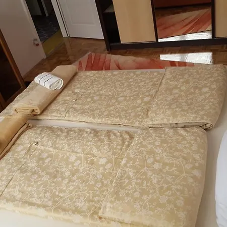 Haka Apartman Apartment