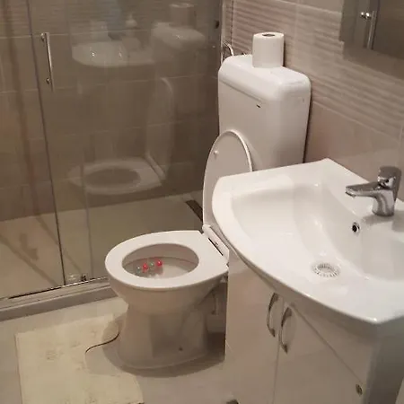 Haka Apartman Apartment *