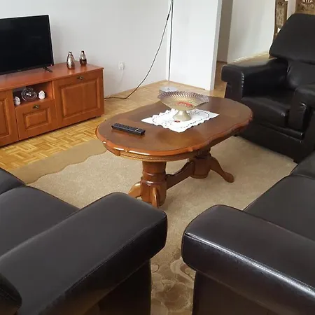 Apartment Haka Apartman